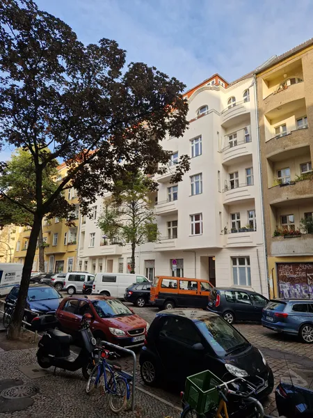 Schicke Wohnung im klassischen Altbau! Nahe Neuköllner Arcaden! EBK, Dielung, Dusche... — photo 1